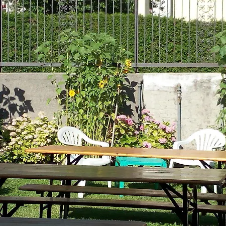 Hostelin De La Comare Bed and Breakfast Ballabio