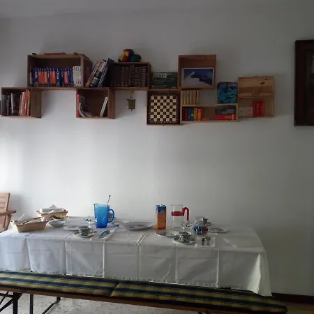 Hostelin De La Comare * Ballabio