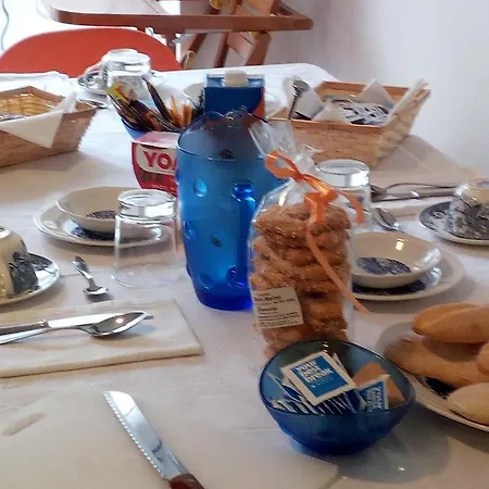 Hostelin De La Comare